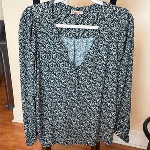 Faherty blue and cream floral pattern top